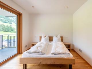 Apartment in Tyrol near Ski Slopes, cleaning included - - 3
