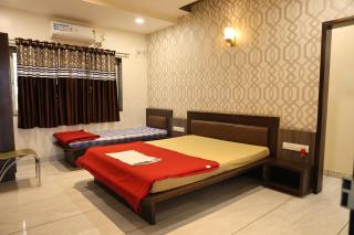 Hotel Rajadhiraj - Sangli - 6