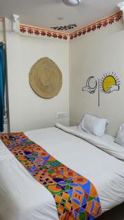 HOTEL HANUMAN GHAT On LAKE PICHOLA - Udaipur - 5