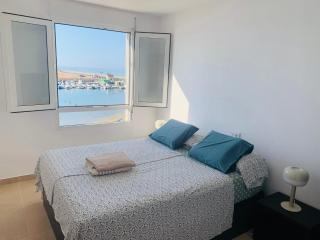 Beach Sea View Apartment - 4