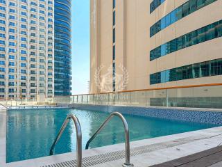Royalton - Cozy Studio with Burj Khalifa & Canal Views - 5