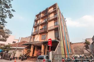 OYO 1737 Hotel Celvasha - Giacarta - 2