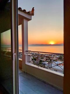 Harris elegant house II superb view near airport - Artemida - 0