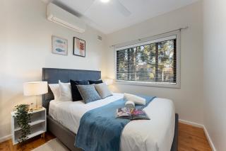 Family-Sized Comfort - 4 bedroom House Near Macquarie & Metro - 3