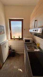 Zentrale 3 Zimmer Unterkunft mit Parkplatz - Neumünster - 8