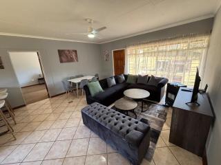 Forest View Self Catering - Muldersdrift - 7