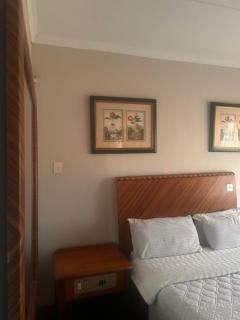 Nathi Lodge - 26 Berkshire Drive New Germany - 2