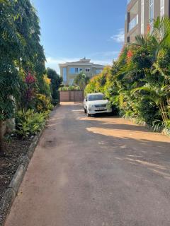 Lakefront Luxury Retreat Munyonyo - Kampala - 6