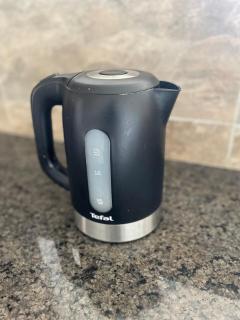 Lakefront Luxury Retreat Munyonyo - 1