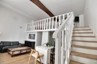 Artist apartment in Le Marais - 8