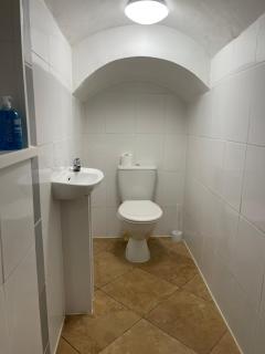 First Avenue Apartments - Moffat - 5