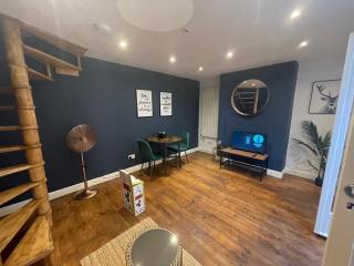 First Avenue Apartments - Moffat - 1