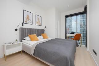 Deluxe Apartments Towarowa Towers Warsaw with Parking & AC by Renters Prestige - Warsaw - 0
