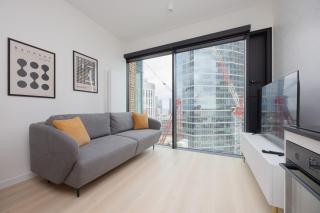 Deluxe Apartments Towarowa Towers Warsaw with Parking & AC by Renters Prestige - 3