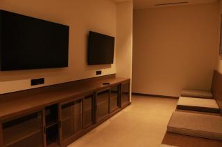 Next to Burj Khalifa 5 Mins Walk To Dubai Mall - 3