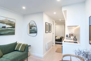 1BR Alpha APT - Central Stay Top Amenities - 3