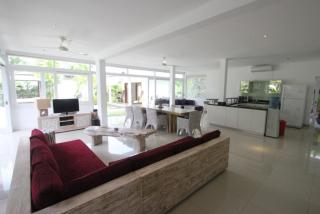Modern 3BR Villa with Pool, 5min to Beach - 1