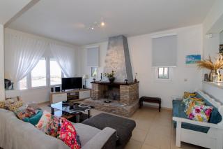 Dimitra's House with Private Pool - Koiliomenos - 2
