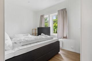 KB Apartment - - 5
