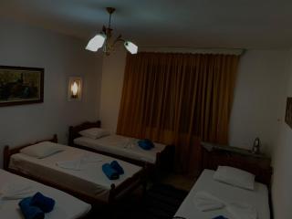 HIDA Guest House - Gjirokastër - 4