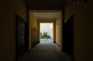 Elegant naviglio cool area large 5 pax with elevator - Milan - 9