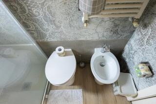 Elegant naviglio cool area large 5 pax with elevator - Milan - 5