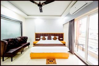 HOTEL SHREE GAJANANA PURI Near Jagananath Temple & Puri Beach #Fully Air Conditioning #Restaurant #Free Wi-Fi #Parking #Room Service #Best Hotel In Puri - Puri - 9