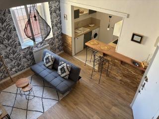 Cozy, Auxerre center - 0