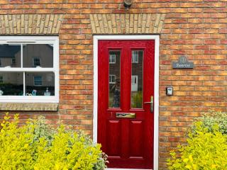 Sunrise Cottage with on-site swimming and sauna - Filey - 9
