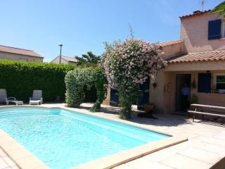 Villa avec piscine à 15min des plages - 0