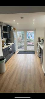 Room in Cardiff City near Hospital - Cardiff - 5
