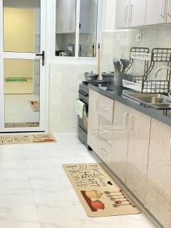 luxurious fully furnished three bedroom swimming pool fully equipped gym ample parking space children playing ground and a relaxing rooftop with amazing city views - Nairobi - 8