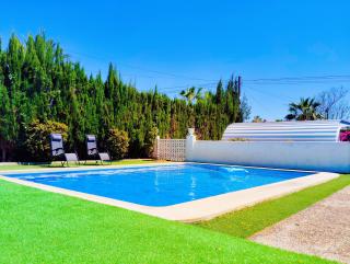 L'oasis, maison indépendante avec piscine privée - Llobregales - 0