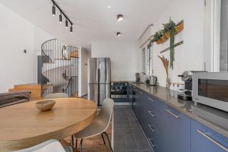 Allenby Bright & Spacious 6BR Home by Sea N' Rent - Tel Aviv - 5