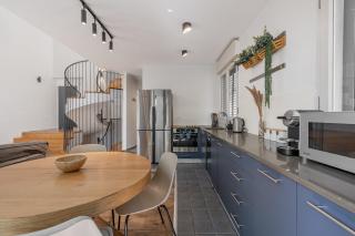 Allenby Bright & Spacious 6BR Home by Sea N' Rent - Tel Aviv - 4