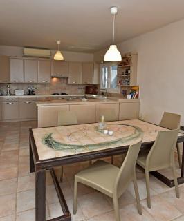 Sea Side Villa - - 8