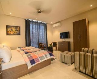 Saviours luxury apartments - Gurgaon - 1
