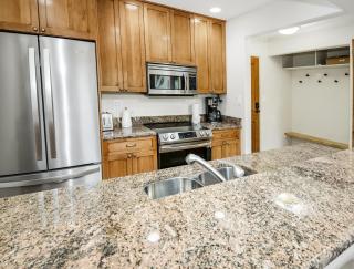 Townsend Place B307 condo - 3