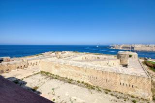 New! Luxury Apartment with Breathtaking Views & Private Pool, By SF Homes - Sliema - 2