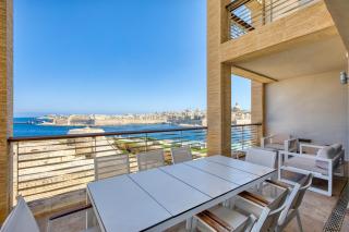 New! Luxury Apartment with Breathtaking Views & Private Pool, By SF Homes - Sliema - 4