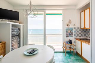 A window to the sea - Nettuno - 9