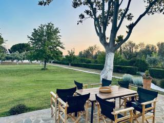 ᑕƳᑕᒪᗩᗪIᑕ ᐯIᒪᒪᗩ Eretria - Atene - 5