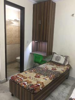 FlexiBay-Affordable Hostel in North Delhi with Meals - Jāmb - 9