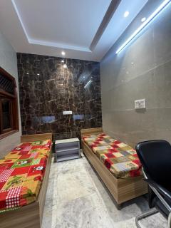 FlexiBay-Affordable Hostel in North Delhi with Meals - Jāmb - 8