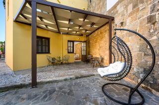 Mulberry Apartments - 1