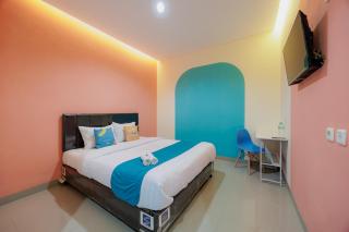 Sans Hotel Harapan Indah - 9