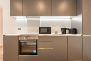Modern & Spacious 1 Bedroom Apartment in Leeds - Leeds - 1