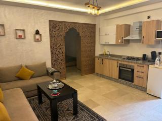 STUDIO Marrakech GUELIZ Piscine, Gare & Restaurants proches - La Celle-sous-Gouzon - 5