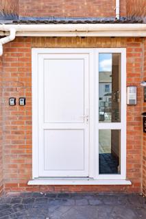 Stylish 2BR Flat with Free Parking near WBA Zone - Birmingham - 7