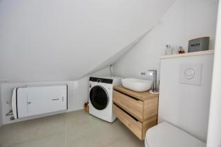 Newly and modernly renovated-Studio Gilda-Breathtaking Waterfront Studio with Yacht Views - Makarska - 3